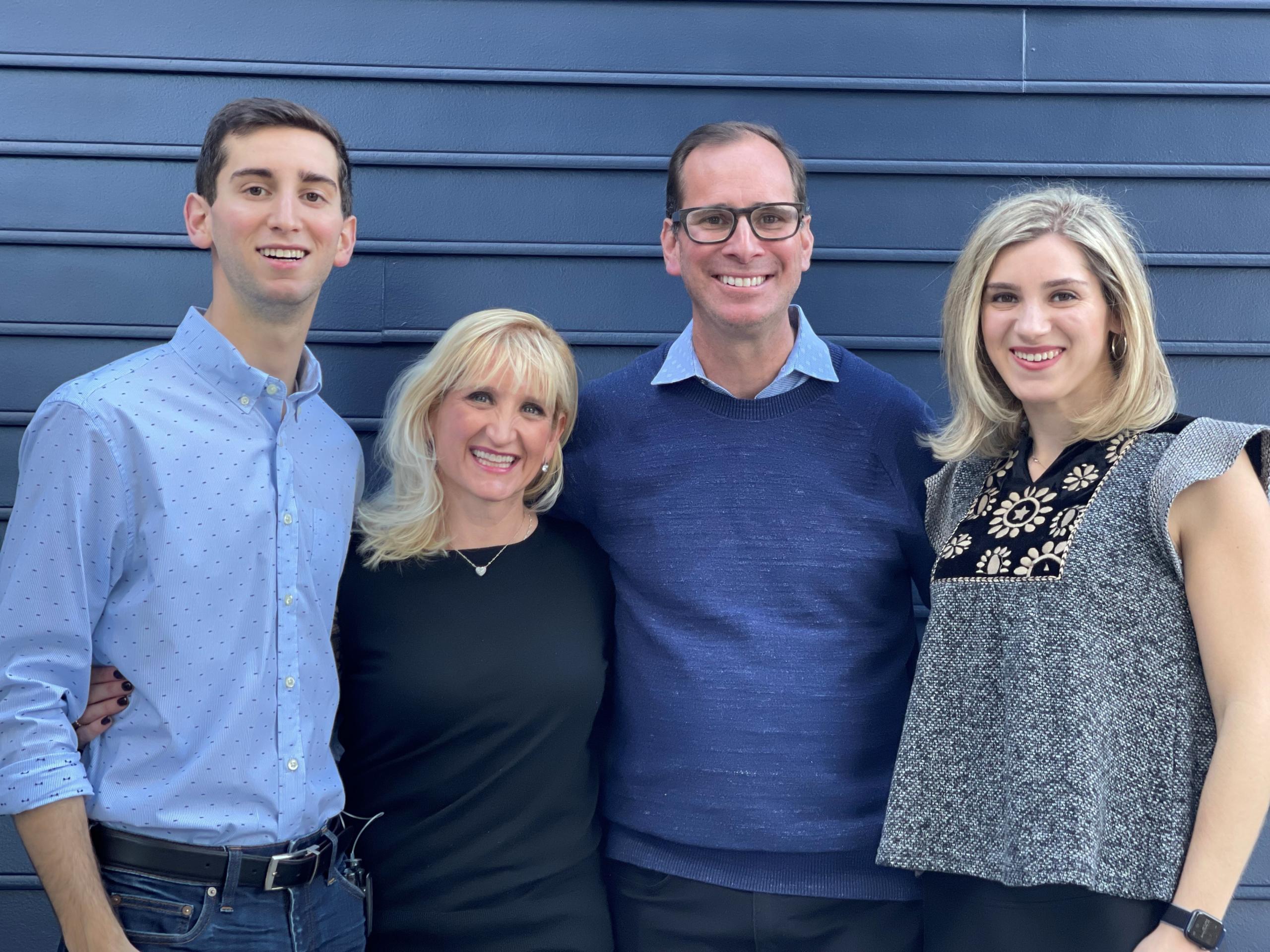 Julie and David Abes To Be Honored at 2022 Hope Gala