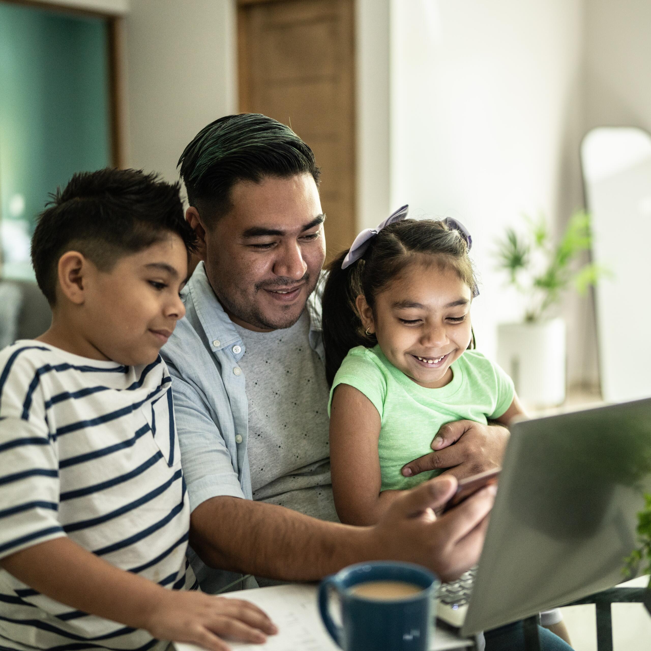 Reunión Virtual Para Adultos y Familias con Diabetes Tipo 1 en Español – Cuarto Viernes