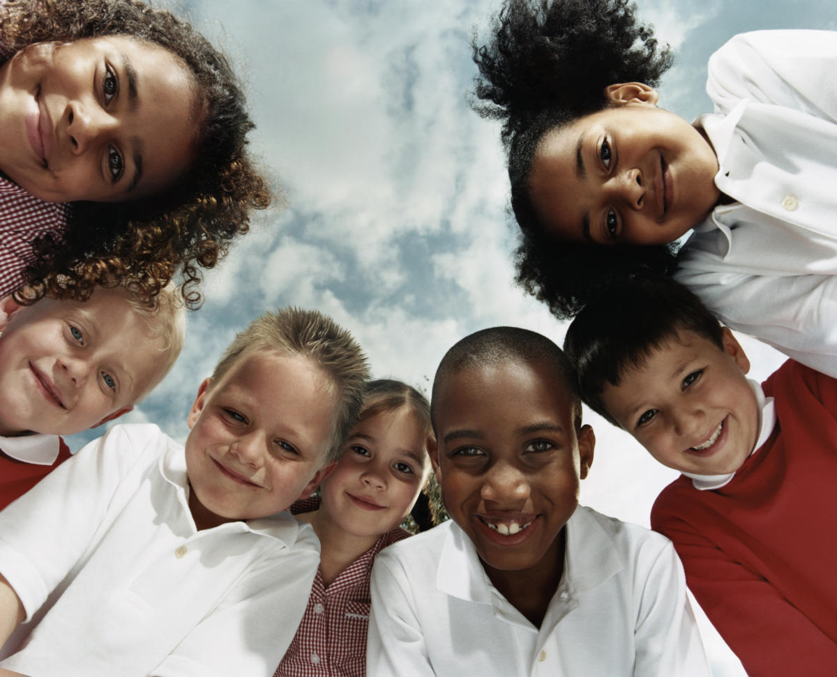 children in a circle