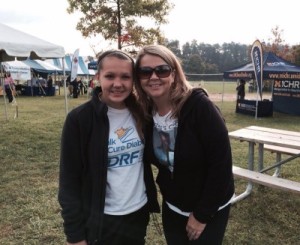 Alexis (left) and her mom Jennifer (right) have participated in the Breakthrough T1D One Walk every year for the past decade.