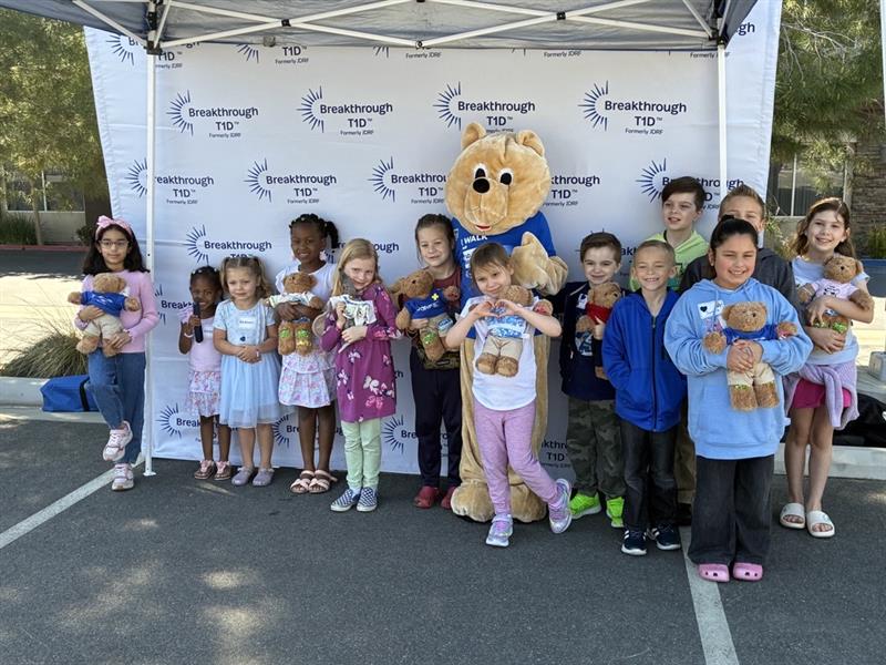 Rufus and friends in Murrietta. 4