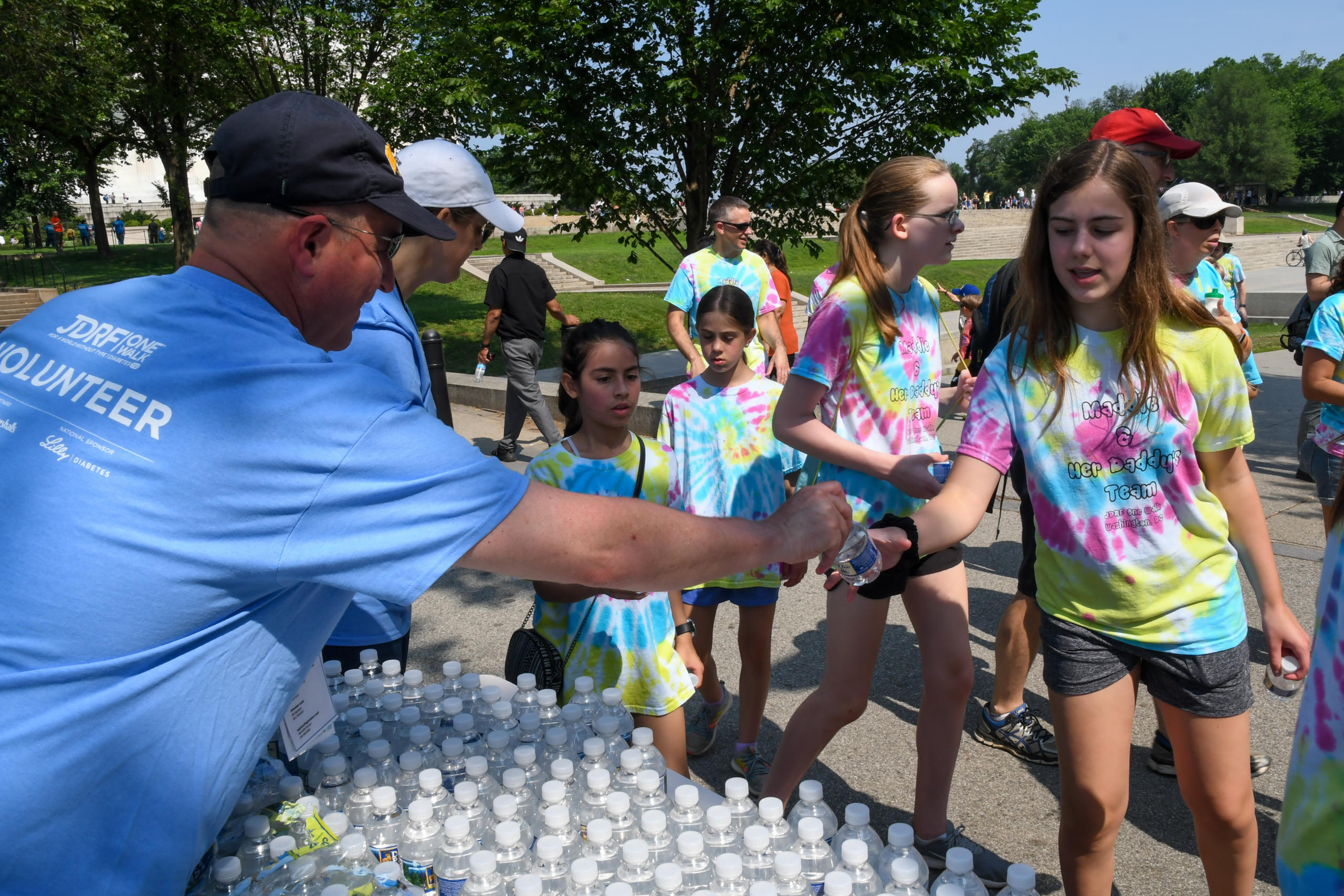 Volunteer at a 2023 Breakthrough T1D Mid-Atlantic One Walk