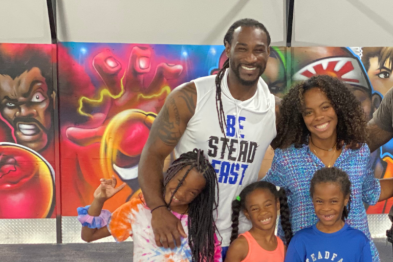 Isaiah Stanback and his family, including his daughter Naria, who lives with type 1 diabetes
