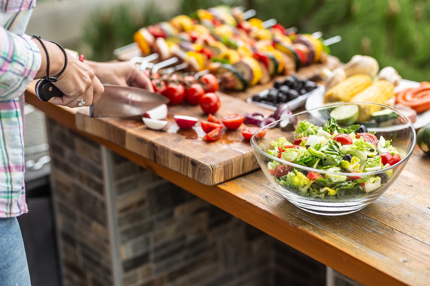 Photo of type 1 diabetes-friendly recipes for a summer cookout.