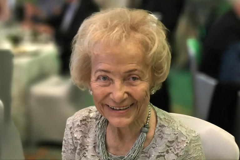 A photo of Barbara Dewey Cammett at a Breakthrough T1D (then JDRF) Gala event.